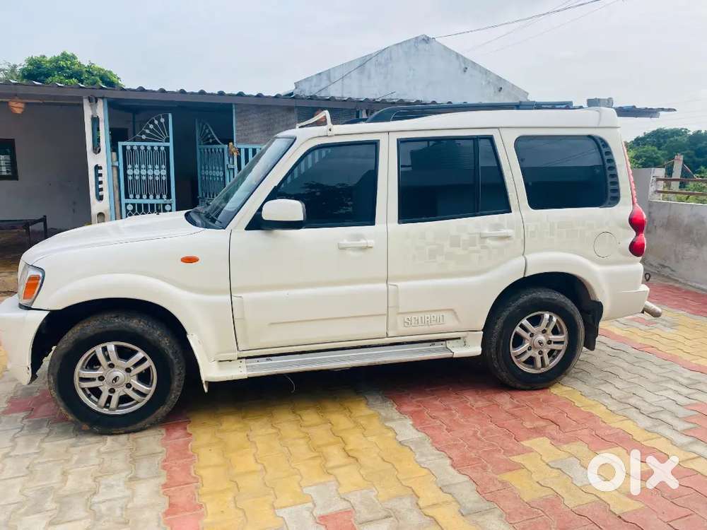 Mahindra Scorpio Vlx 2014