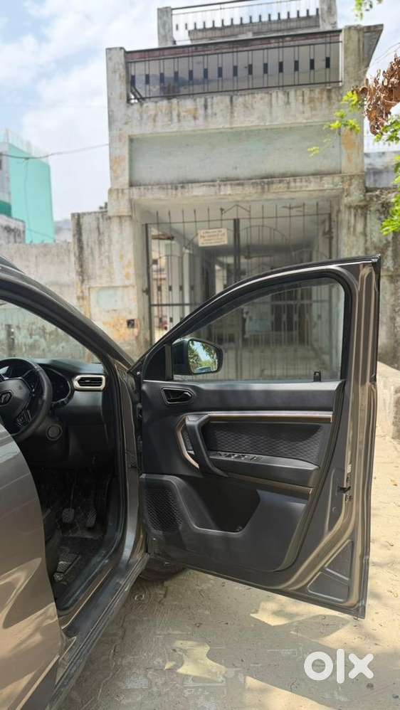 Renault Kiger Rxt Mt 2021  1st Owner  18k Driven  Army Person Owned