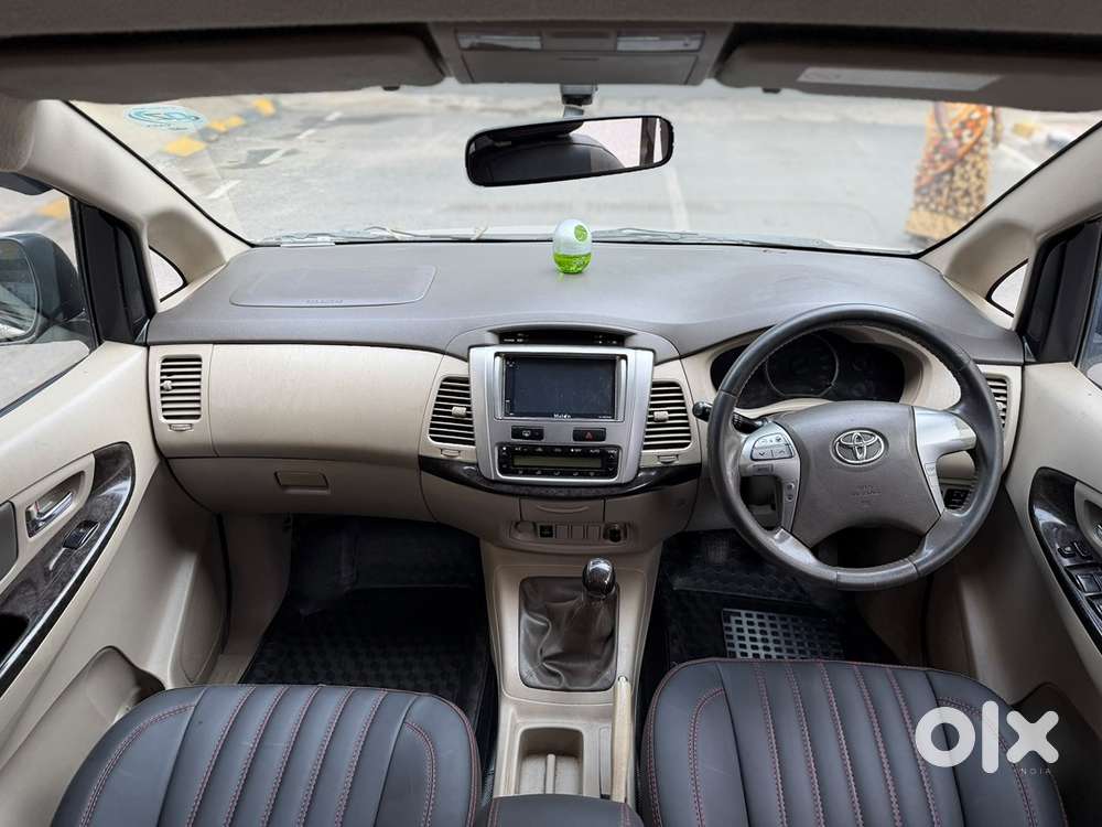 Toyota Innova 2.5 Z Single Owner 2014 Showroom Condition
