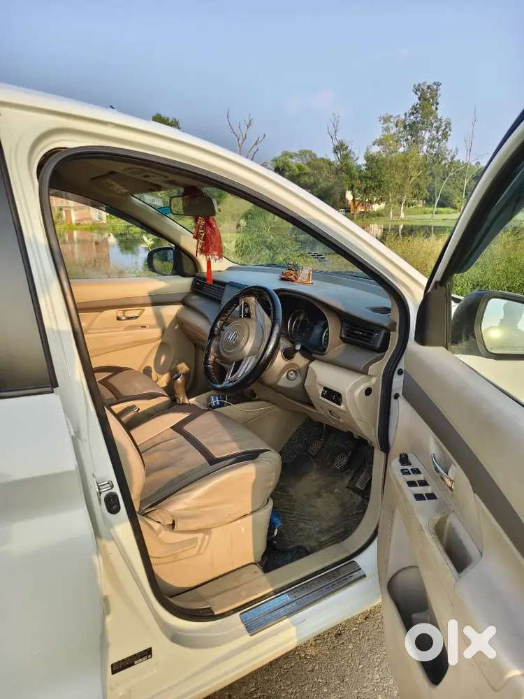 Maruti Ertiga Vxi 2025