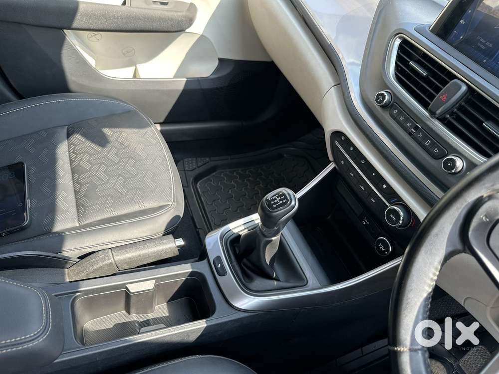 Tata Altroz 1.2 Xz Plus Dark Edition, 2021, Petrol