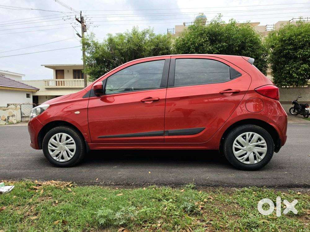 Tata Tiago 1.2 Revotron Xt, 2016, Petrol