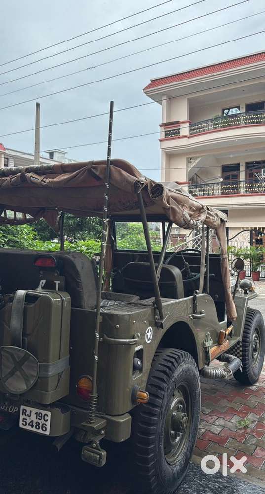 Mahindra Willy Jeep