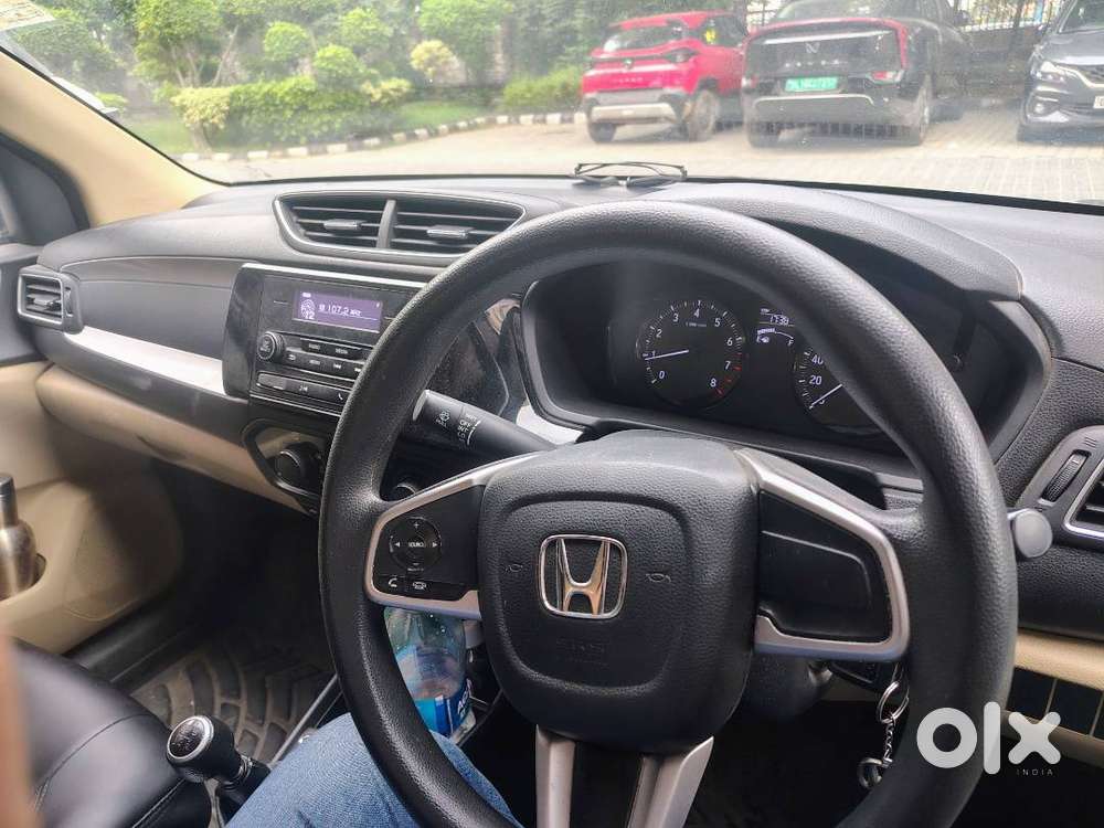 Honda Amaze 2024 Petrol Well Maintained