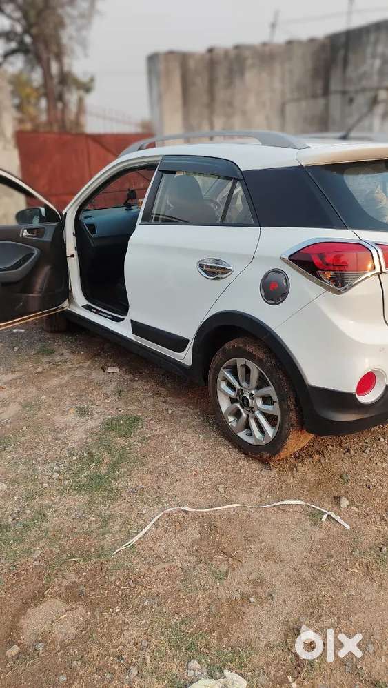 Hyundai I20 Active 2015 Petrol 107284 Km Driven