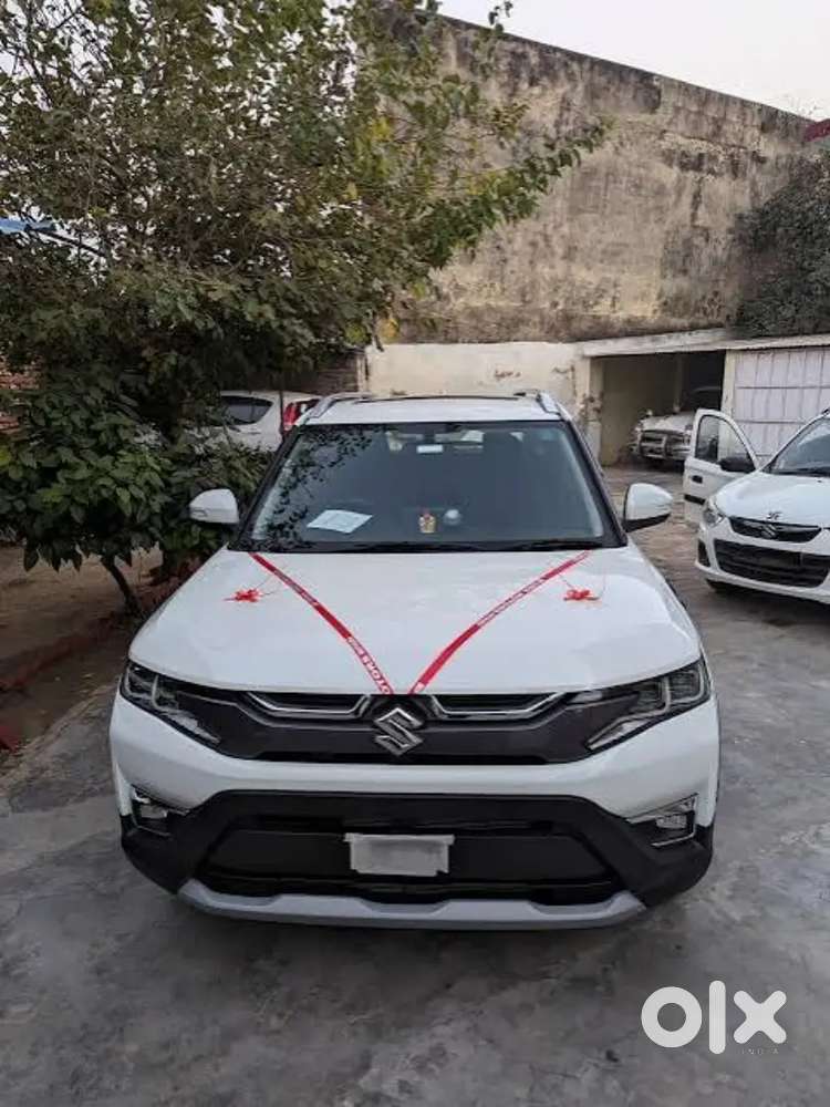 Maruti Suzuki Brezza Zxi 2025