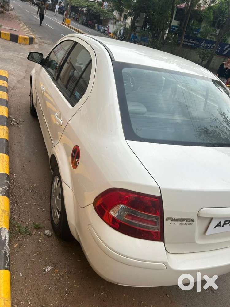 Ford Fiesta 2012 Petrol 67000 Km Driven