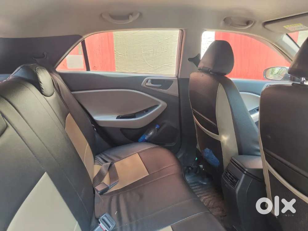 I20 Asta Top Model With Well Maintained Condition