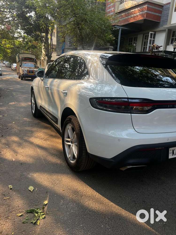 2022 Porsche Macan Base
