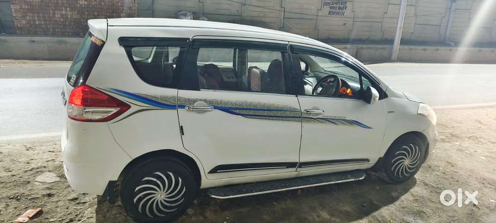 Maruti Suzuki Ertiga 1.4 Vxi Anniversary Edition, 2016, Cng & Hybrid..