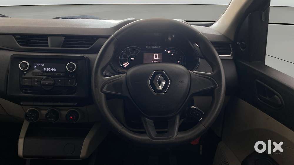 Renault Triber Rxl, 2022, Petrol