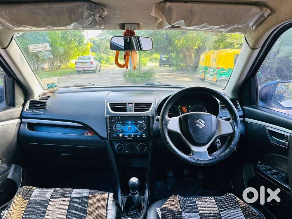 Maruti Suzuki Swift Vxi + Manual, 2012, Petrol