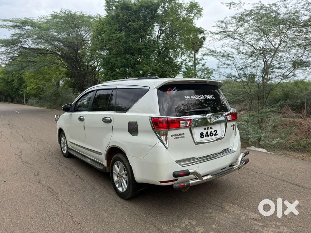 Toyota Innova Crysta Crystal White
