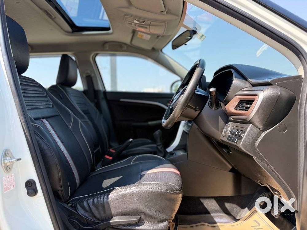 Maruti Suzuki Brezza 1.5 Zxi Smart Hybrid, 2022, Petrol