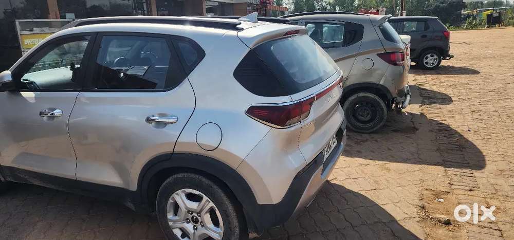 Kia Sonet 2023 Petrol Well Maintained
