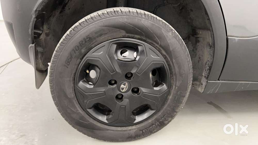 Tata Punch Accomplished, 2023, Petrol