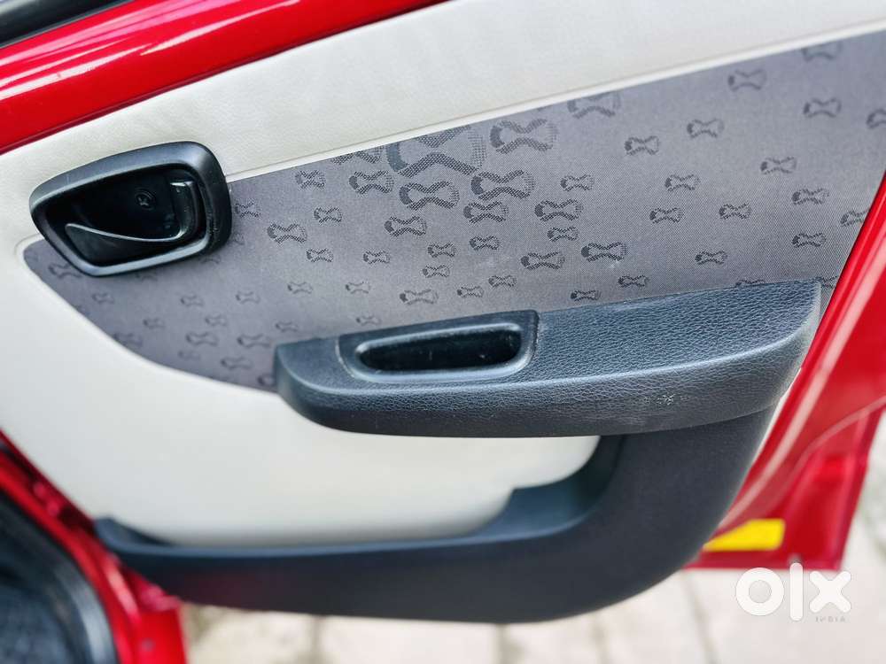 Tata Nano Xta, 2015, Petrol