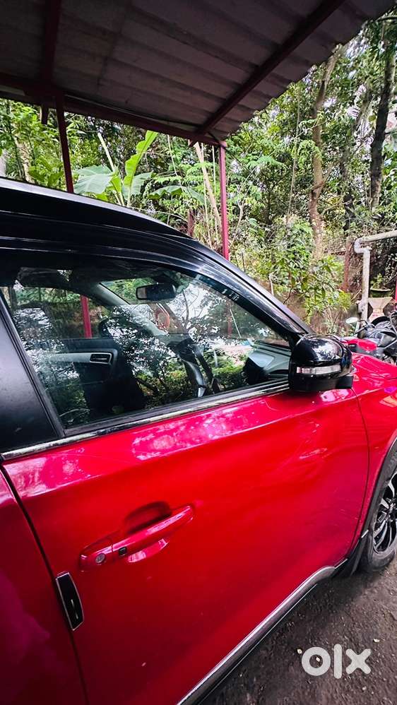 Marutisuzuki Brezza Zxi Automatic Smart Hybrid Red Dual Tone Choice No