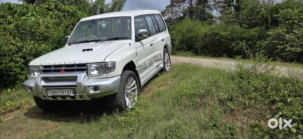 Mitsubishi Pajero 2012 Diesel 111000 Km Driven