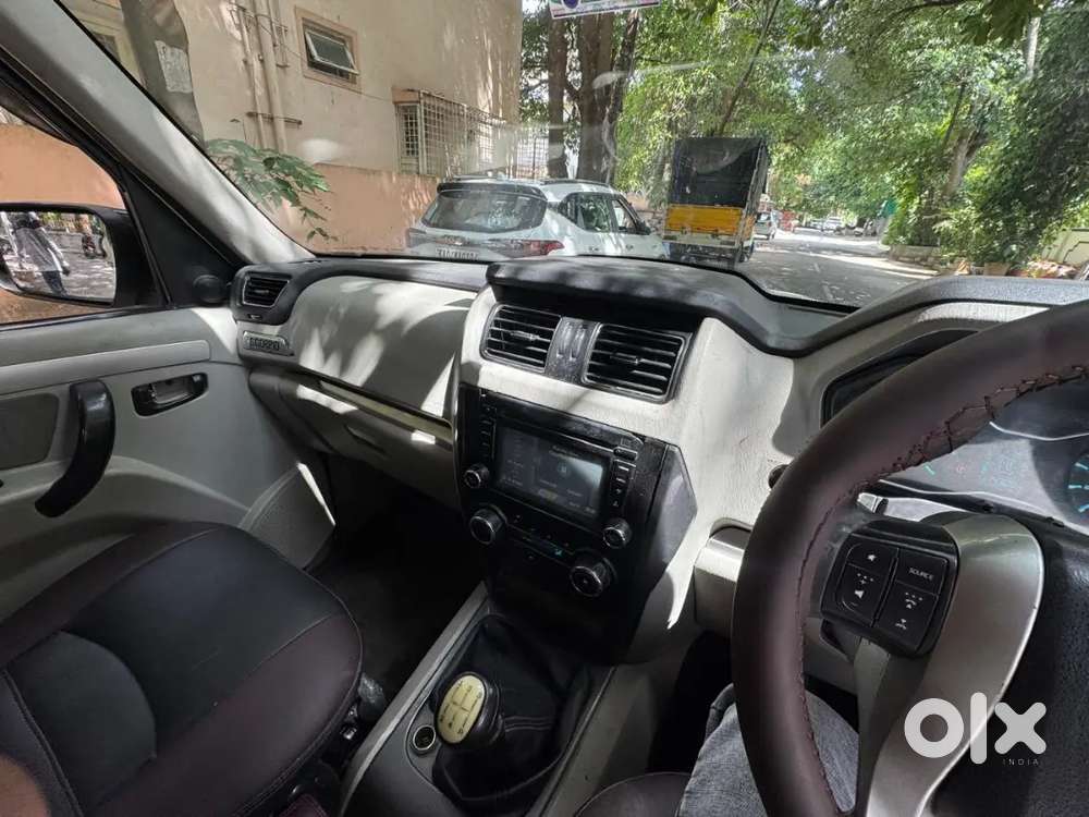 Mahindra Scorpio S10 2014