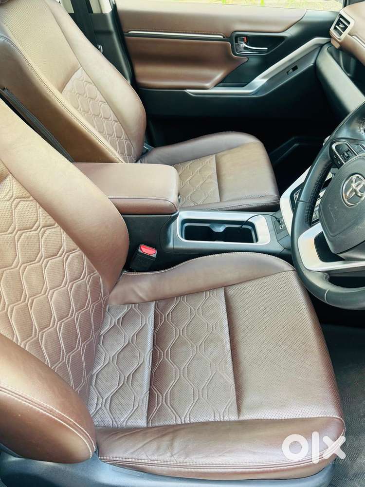 Toyota Innova Hycross 2.0 Zx Hybrid 7 Str, 2023, Electric