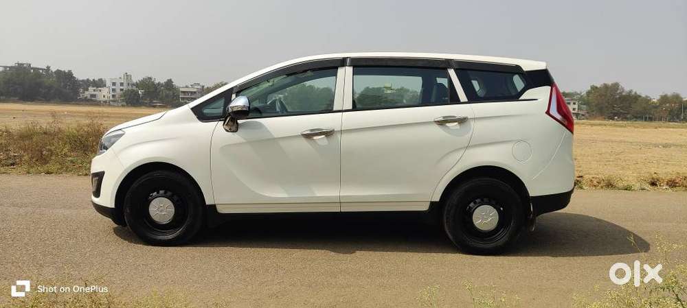 Mahindra Marazzo M2, 2018, Diesel