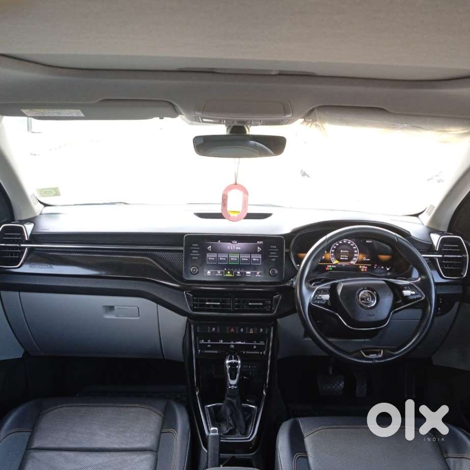 Skoda Kushaq 1.0 Tsi Style At, 2023, Petrol