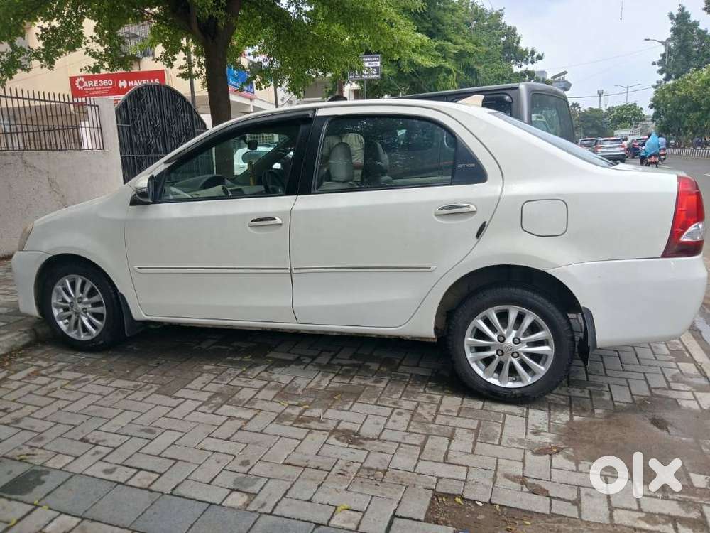 Toyota Etios Vx Xclusive, 2016, Petrol