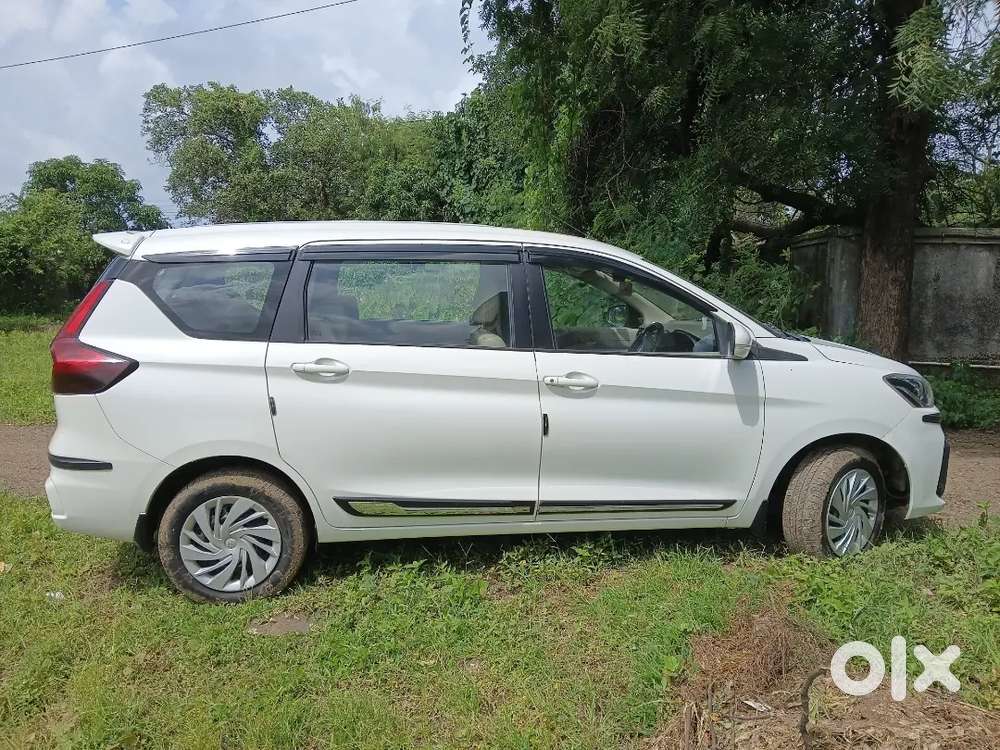 Maruti Suzuki Ertiga Vxi 2024