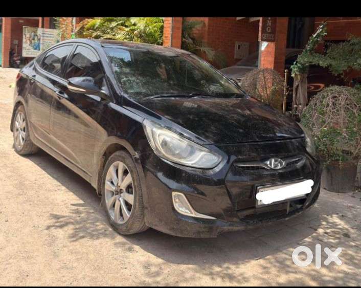 Hyundai Verna 1.6 Sx, 2011, Petrol