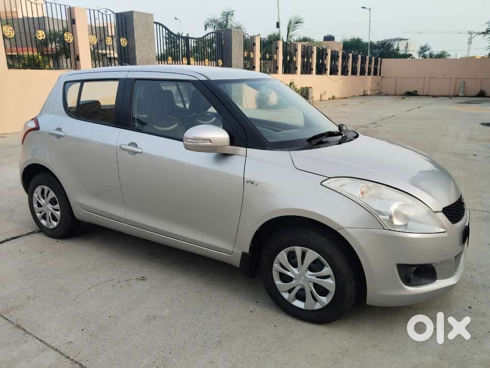Maruti Suzuki Swift Vxi + Manual, 2013, Petrol