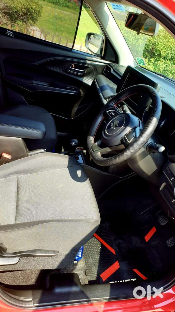 Maruti Suzuki Swift 1.2 Vxi (o), 2024, Petrol