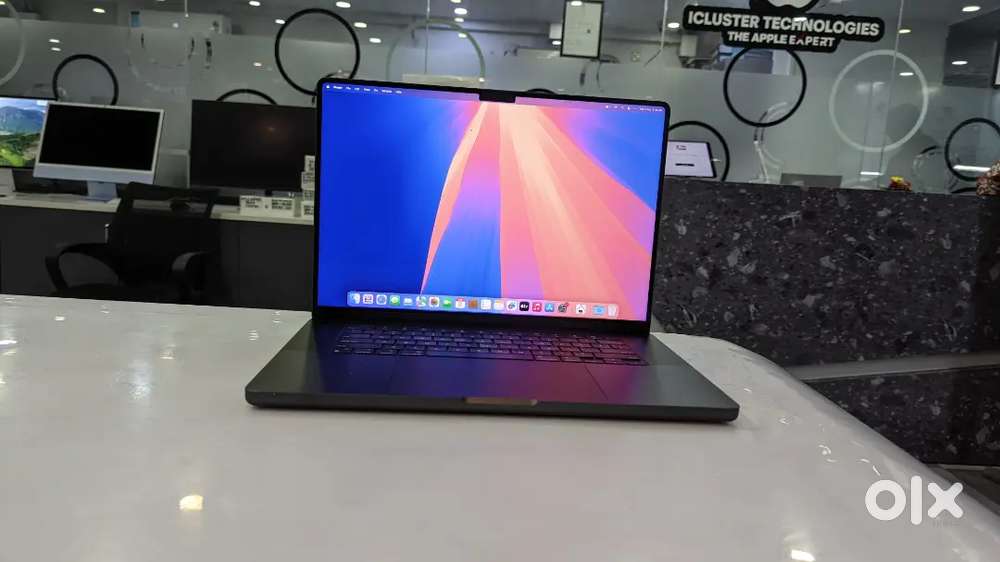 M4 max / 16inch /64GB /1TB /MacBook / 2 year apple care plus/ 40 Core