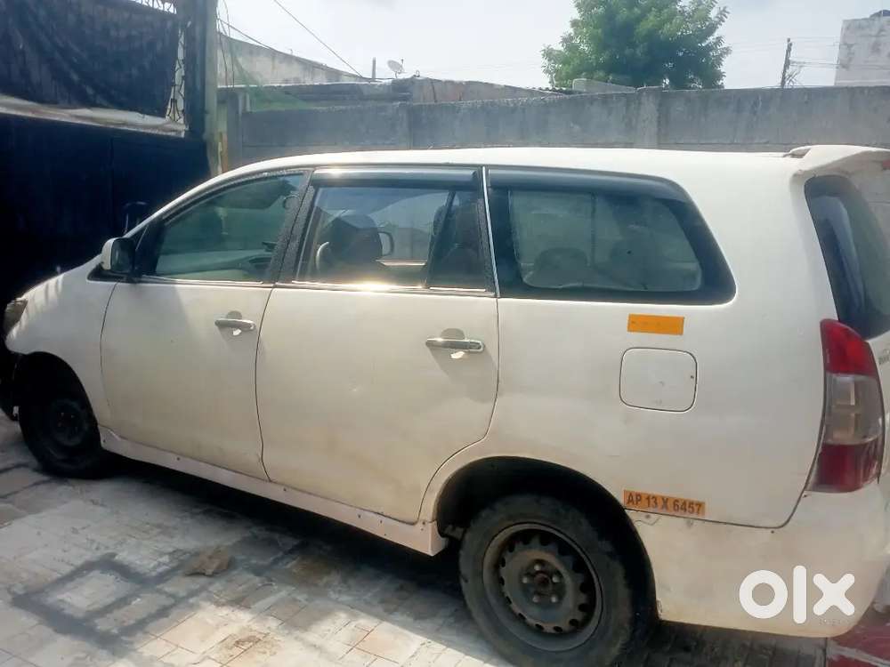 Toyota Innova 2008 Urgent Sale Don't Give Cheap Prices