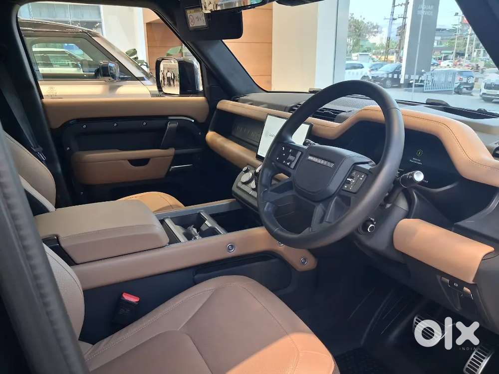 Defender 2.0 L, 7 Seater 110 Hse