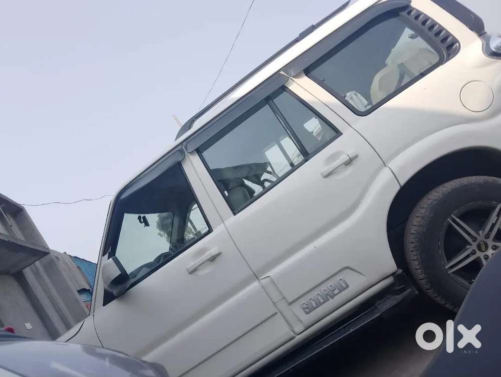 Mahindra Scorpio Classic 2015 Diesel 100000 Km Driven