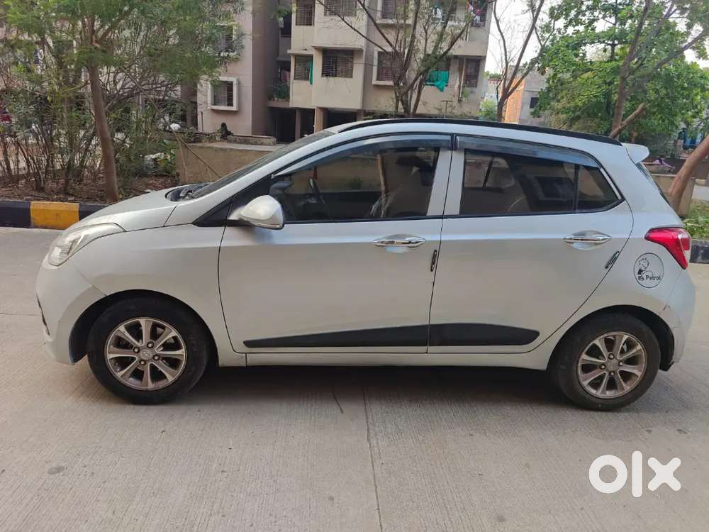 Hyundai Grand I10 2017 @ 3.2 Lacs