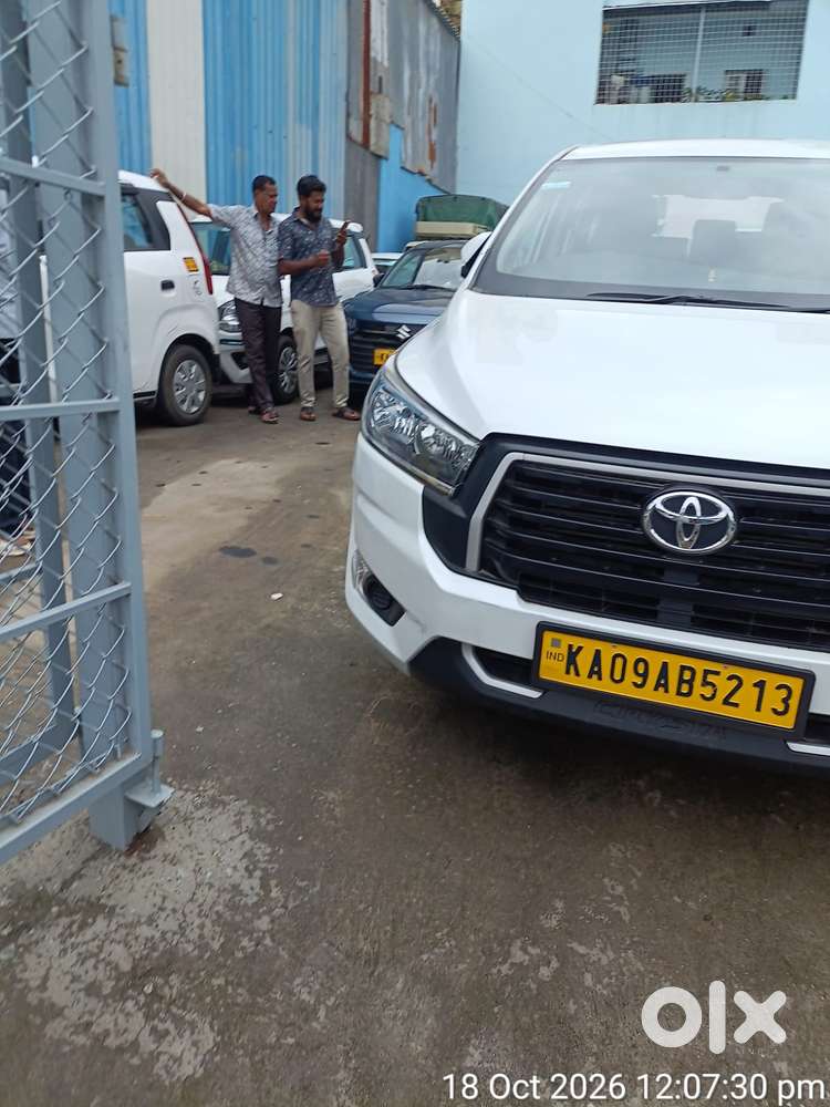 Toyota Innova Crysta 2.4 Gx Limited Edition At 8 Str, 2025, Diesel