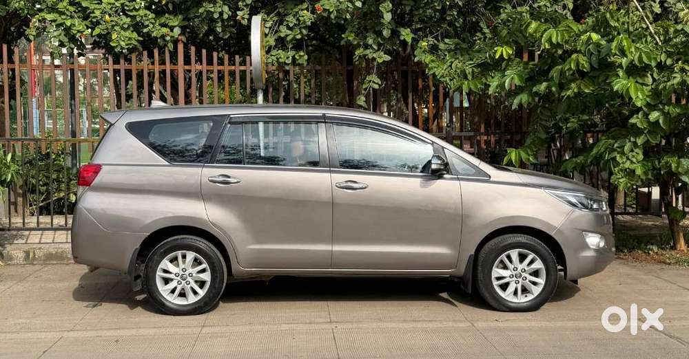 Toyota Innova Crysta 2.8 Zx At 7 Seater, 2017, Diesel