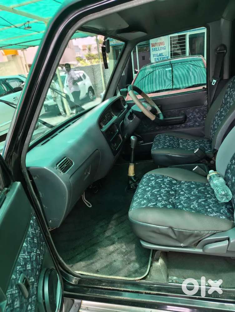 Toyota Qualis 2001