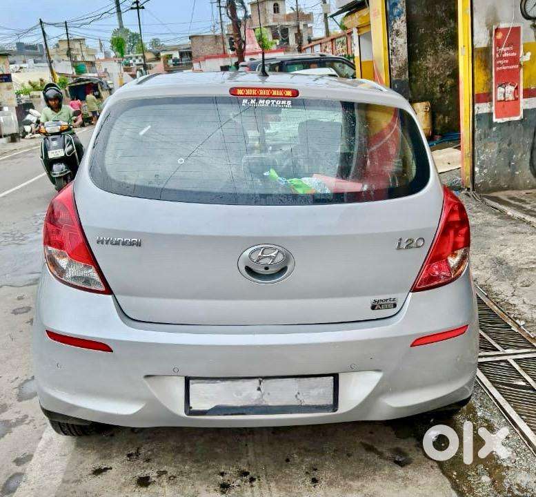 Hyundai I20