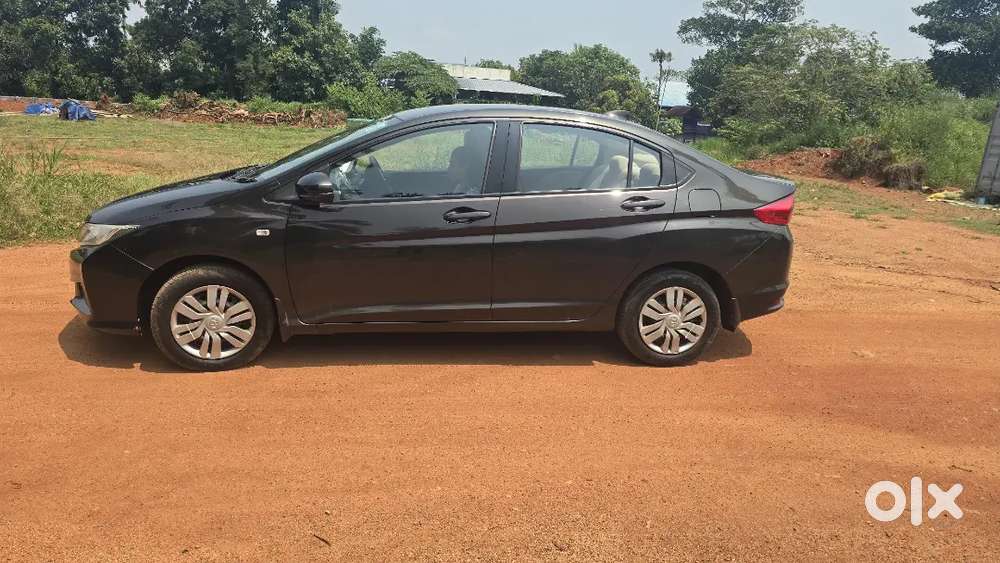 Honda City 1.5 Sv 2015 With Company Service