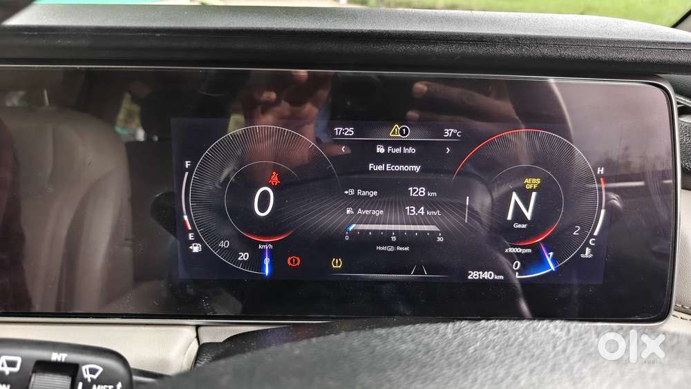 Mahindra Xuv700 2.2 Ax 7 Diesel Mt Luxury Pack Str, 2024, Diesel