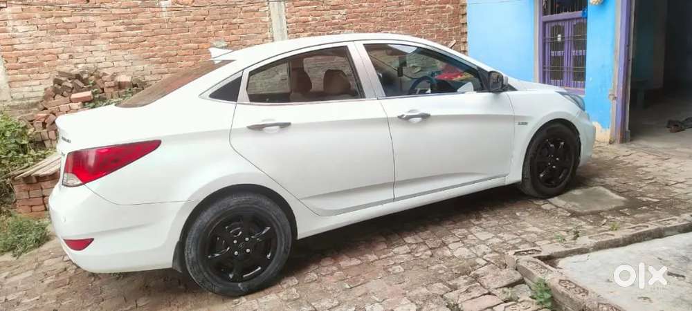 Gadi Ful Condition Mein Hai