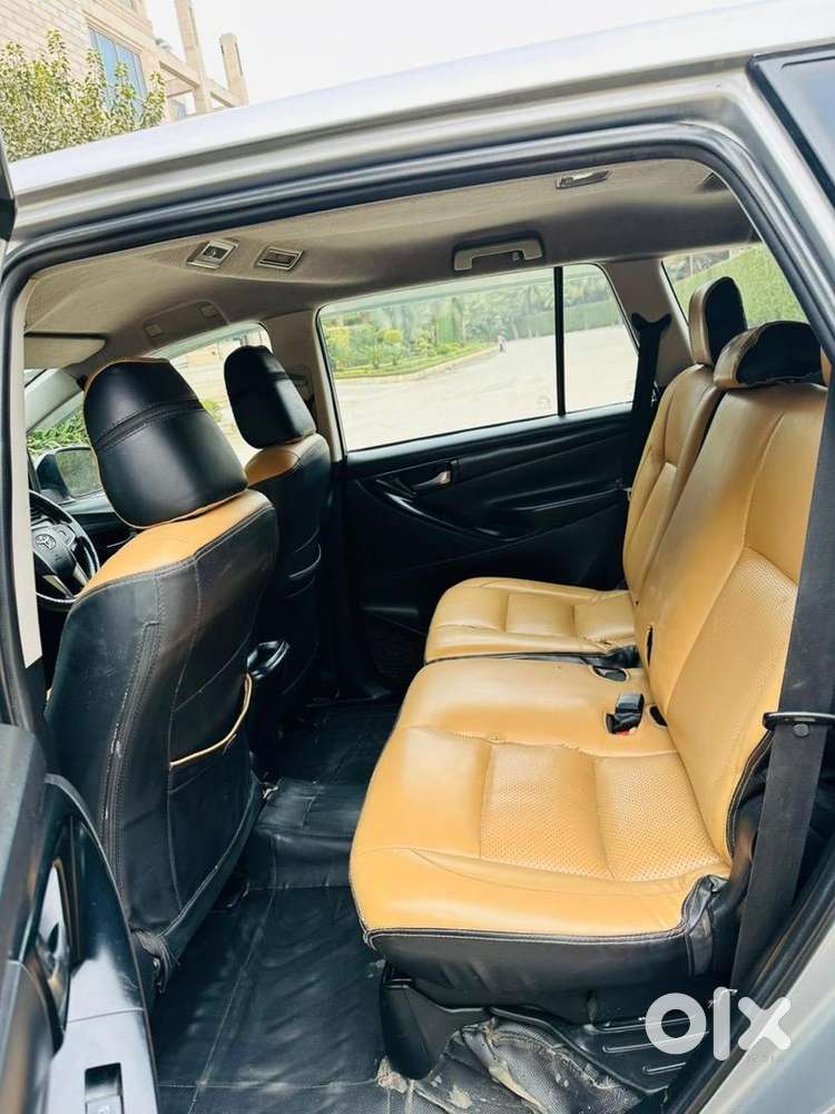 Toyota Innova Crysta 2017 Diesal 8 Str