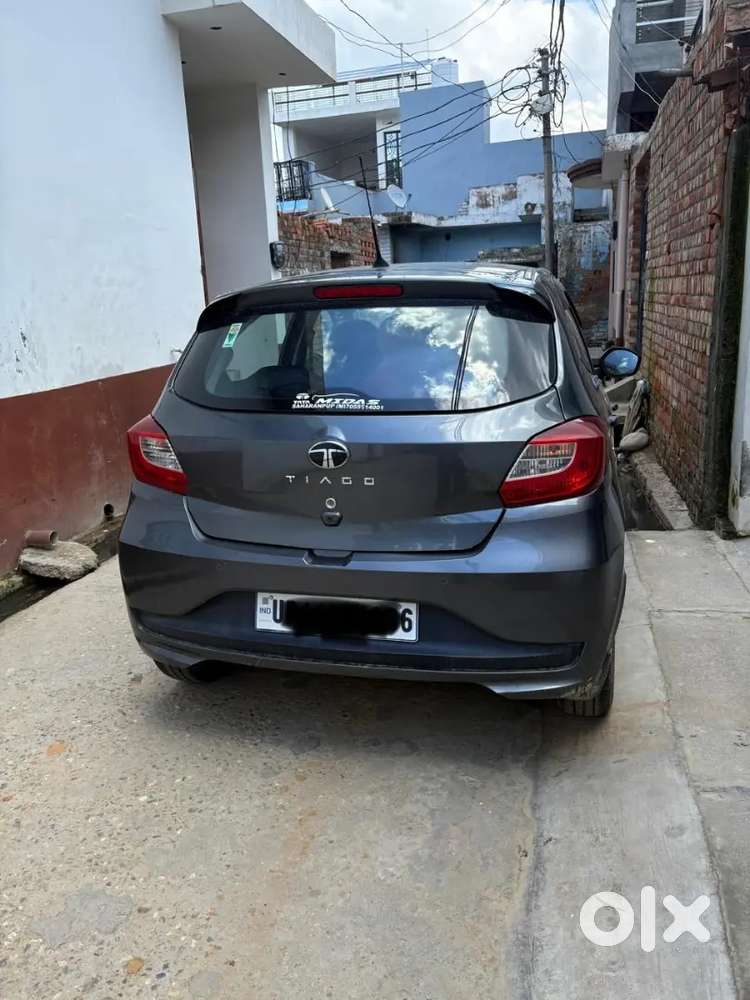 Tata Tiago Xm पेट्रोल मैनुआल 2025