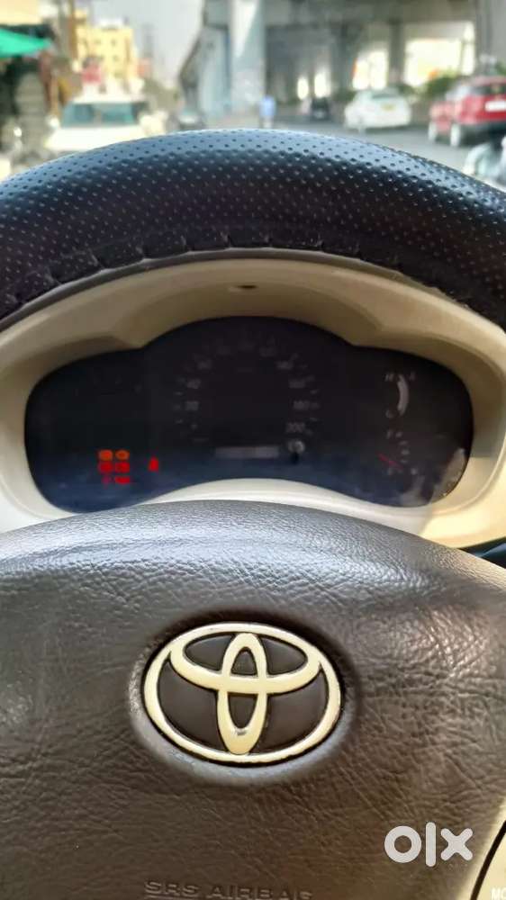 Toyota Innova 2.5 Vx 2011