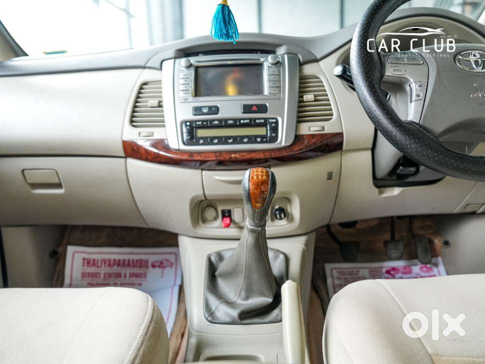 Toyota Innova 2.5 V 8 Str, 2013, Diesel