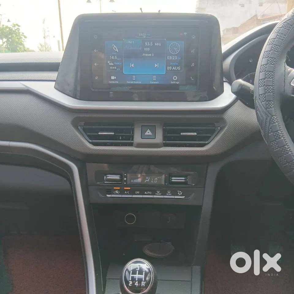 Maruti Suzuki Vitara Brezza 1.5 Vxi, 2024, Petrol