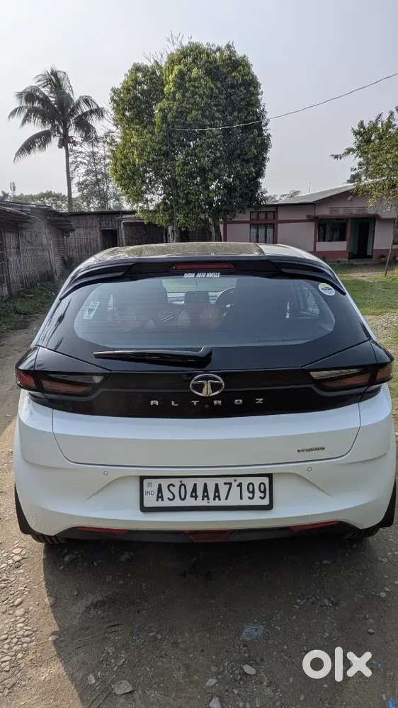 Tata Altroz 2021 Petrol 64000 Km Driven...good Condition..